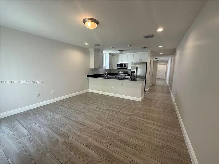16 E St #177 — Photo 2