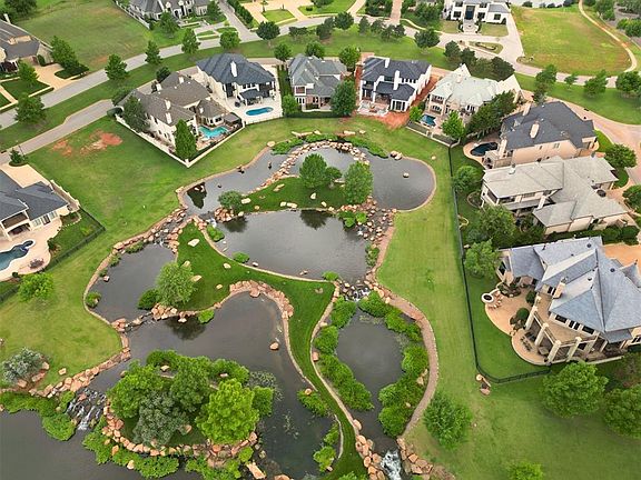2nd image of 14908 Gaillardia Ln