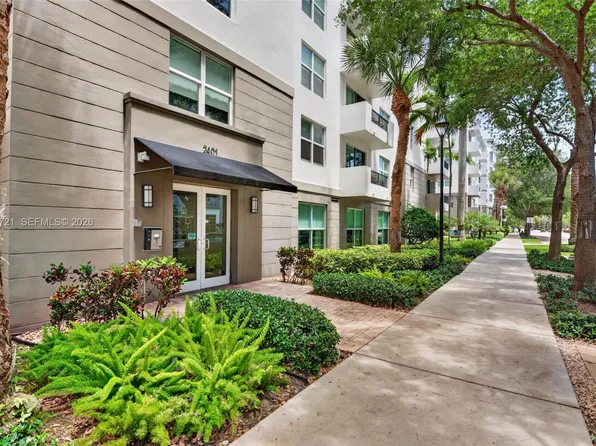 2401 NE 65th St APT 205, Fort Lauderdale, FL 33308