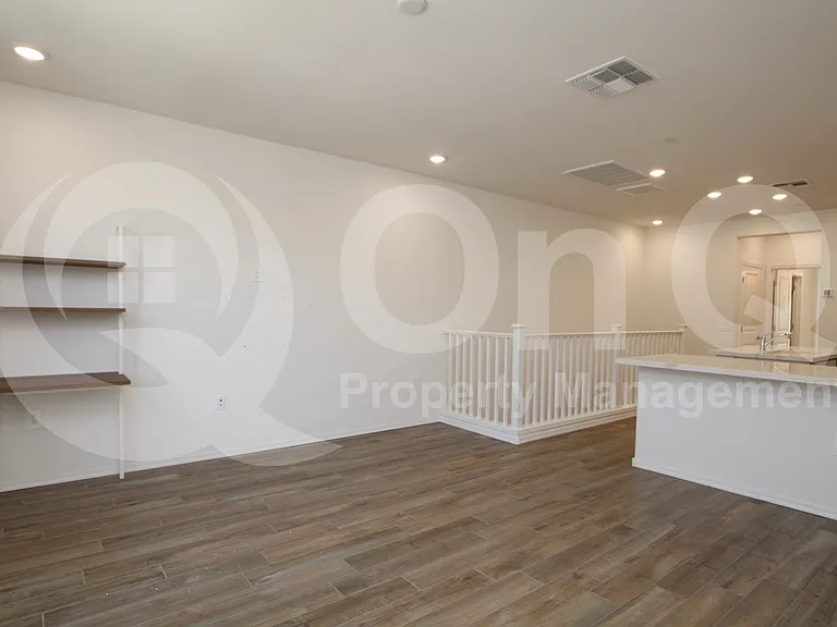 2632 S Peppertree Dr #103 — Photo 3