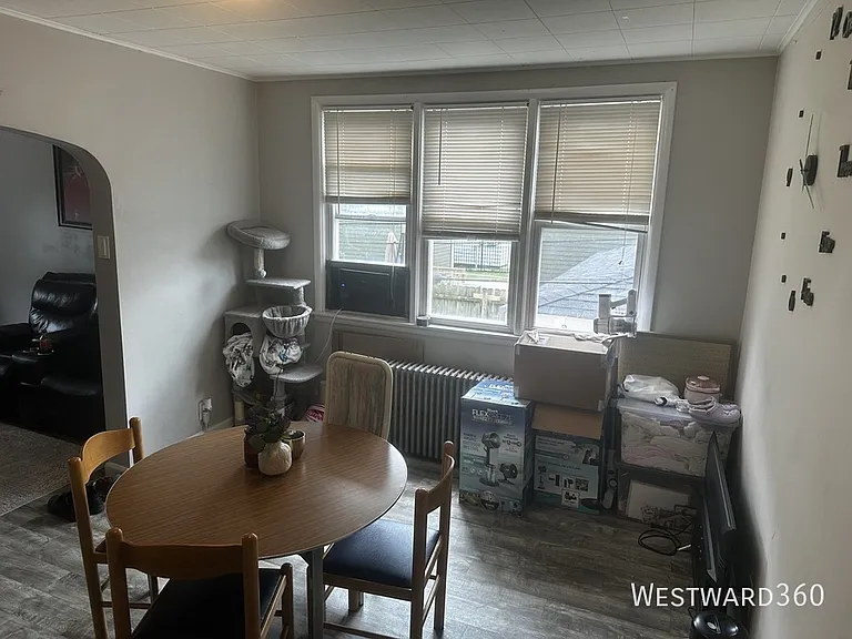 3048 N Drake Ave #1R — Photo 9