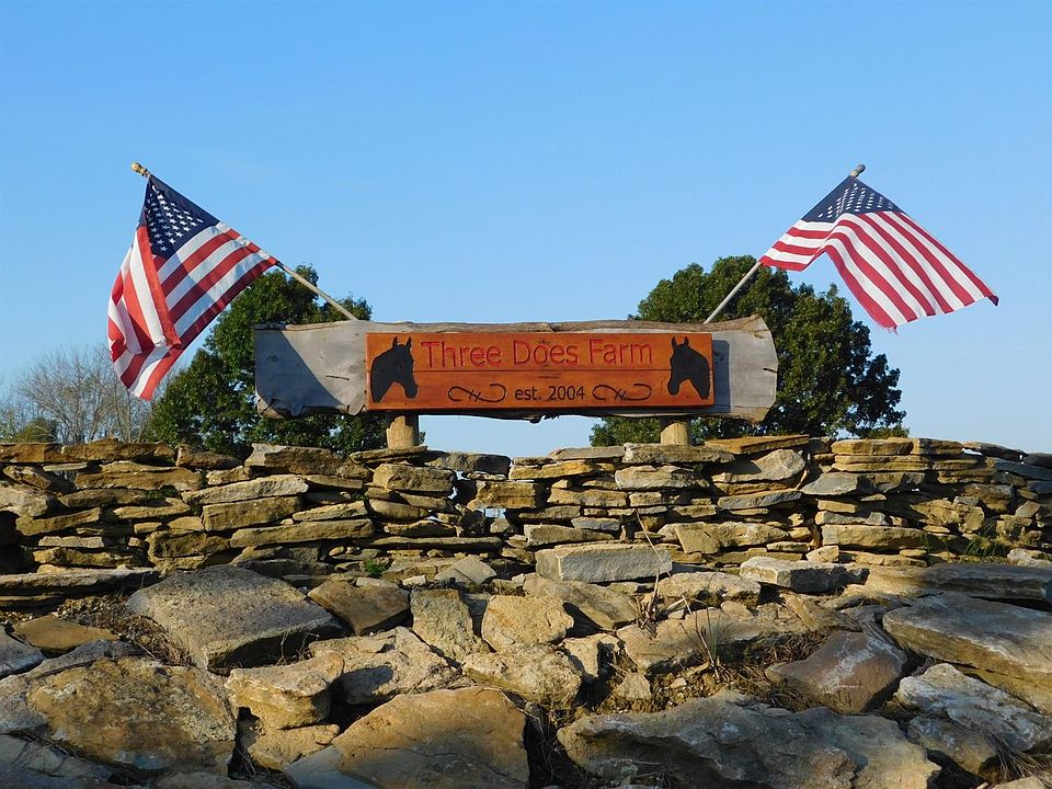 1st image of 2405 Hicks Pike