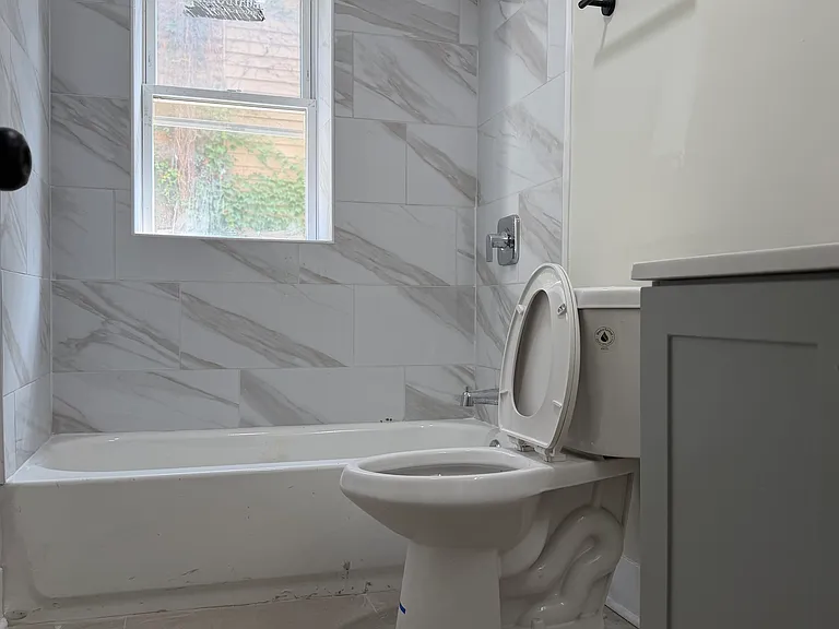 7948 S Evans Ave #9 — Photo 8