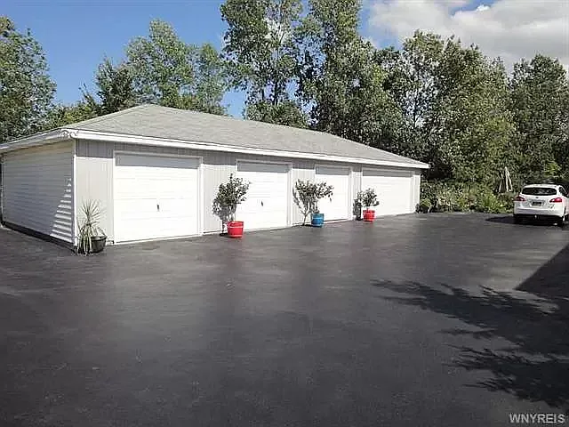 2185 Violet Cir #4 — Photo 7