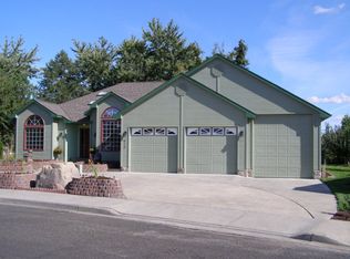 914 SE Marine Dr, College Place, WA 99324