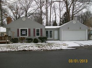 217 S Point Dr, Avon Lake, OH 44012