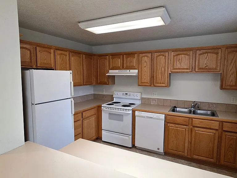 2948 Matt Dr — Photo 9