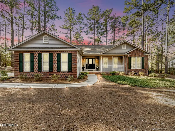 10 Moore Drive, Pinehurst, NC 28374