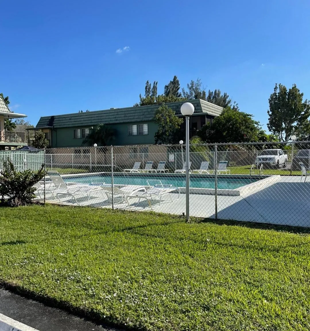 2 bed, 1.5 bath, 880 sqft, $1,850 — Photo 3