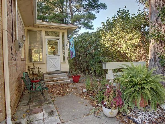 4th image of 5404 Oakridge Dr