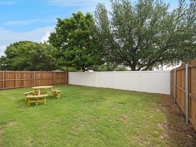 7352 Tin Star Dr — Photo 30