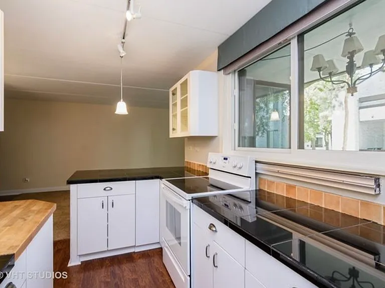 342 W Miner St #2B — Photo 7
