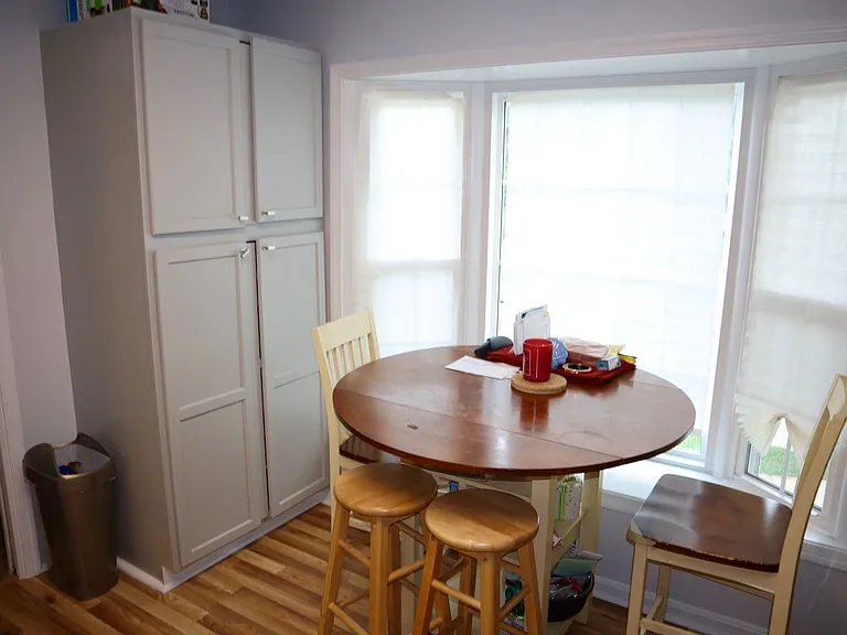 10951 Amherst Ave — Photo 7