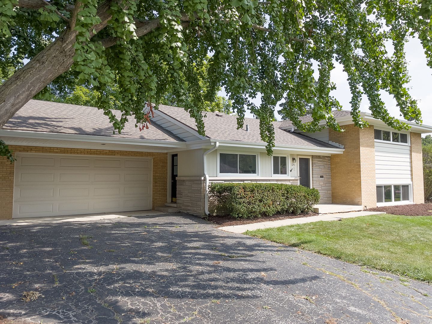 1241 Oakmont Ave, Flossmoor, IL 60422 MLS 11843905 Zillow