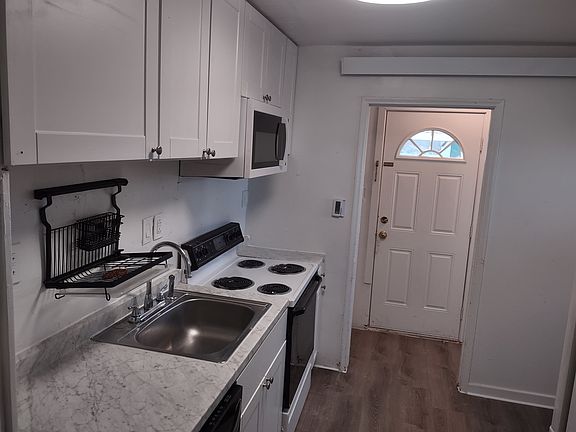5th image of 5025 S Fletcher St