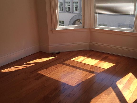 4th image of 3636 24th St