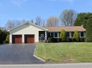 421 Hoffman Station Rd, Monroe Township, NJ 08831