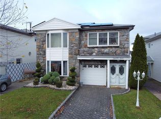 24 Gadsen Pl, Staten Island, NY 10314
