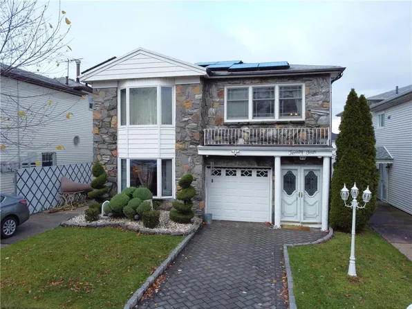 24 Gadsen Pl, Staten Island, NY 10314