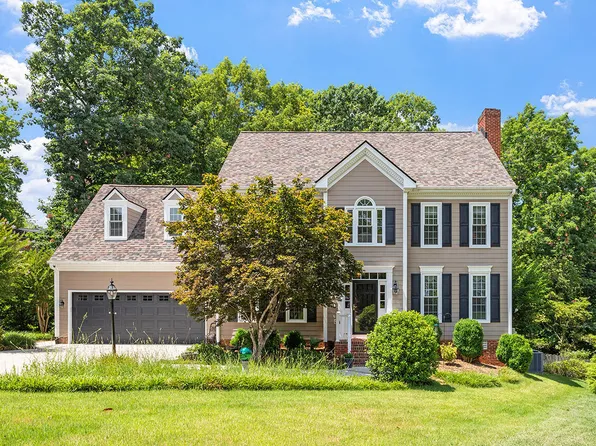 103 Thorncliff Cir, Cary, NC 27513