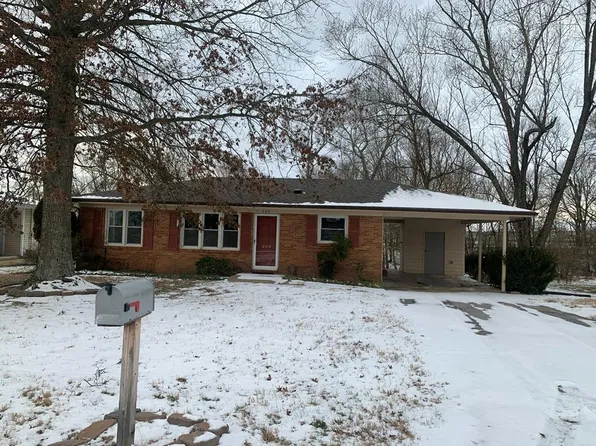 509 Apache Dr, Hopkinsville, KY 42240