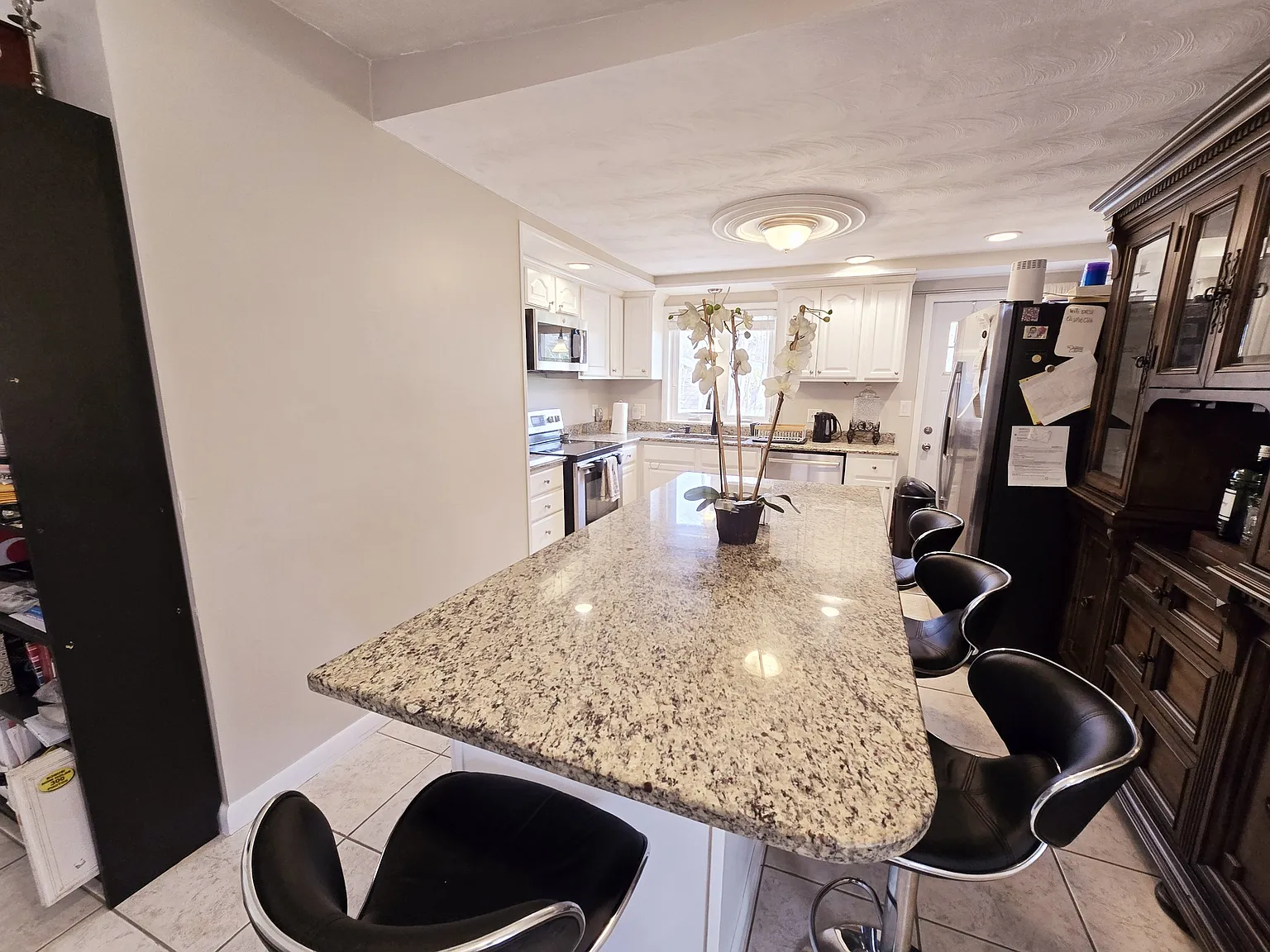 3 Howard Road - 1 — Photo 3
