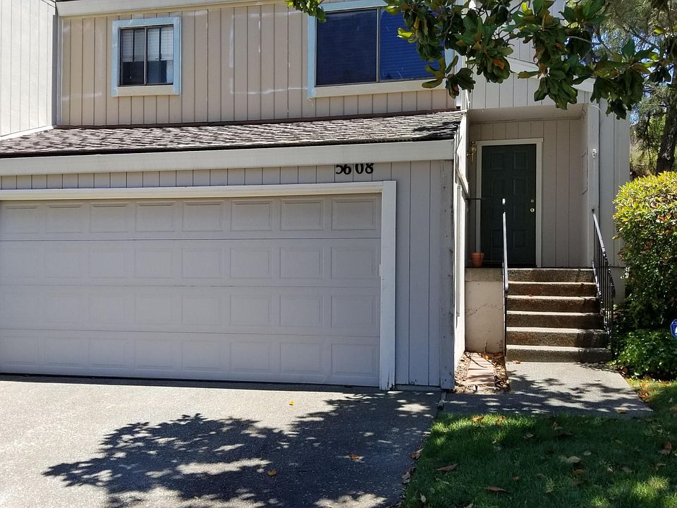 1st image of 5608 Victoria Ln