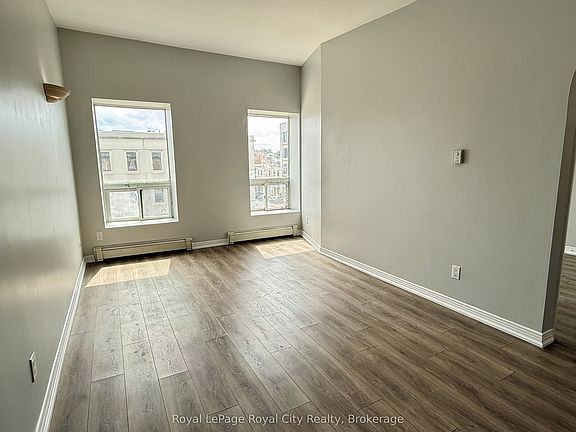 5th image of 33 Wyndham St N #2