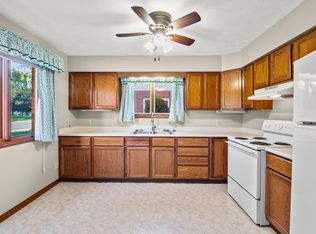 208 Maple St #208, Minonk, IL 61760