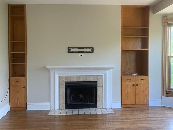 3rd image of 2251 N Clifton Ave APT 3S