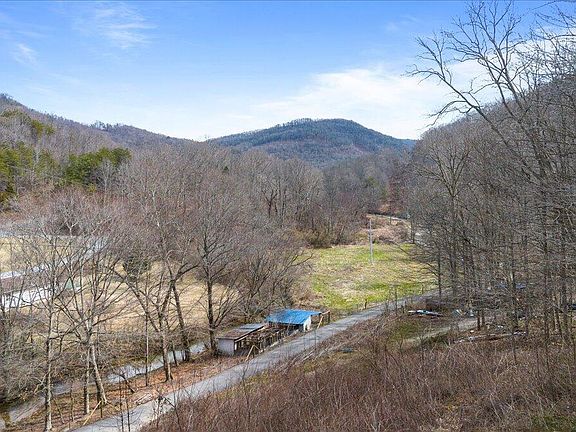 3rd image of Straight Fork Rd