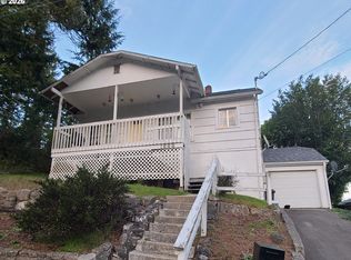 1688 N 8th St, Coos Bay, OR
