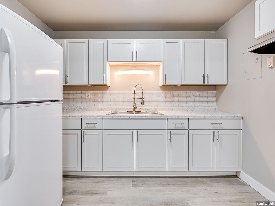 1st image of 1414 Martiny Ct #5