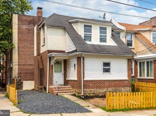 32 Heather Rd, Upper Darby, PA 19082