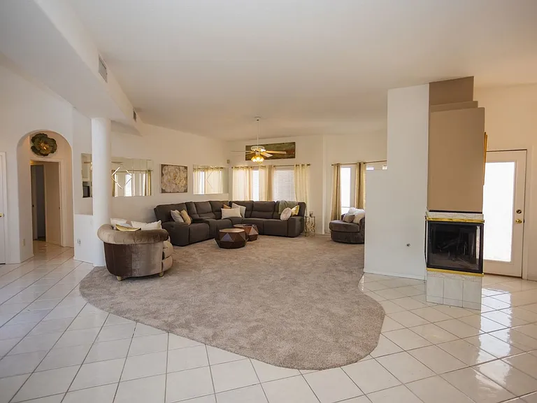 2320 Snead Dr — Photo 7