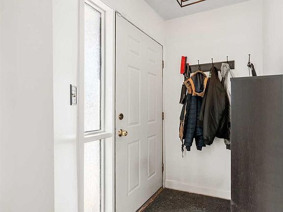 2nd image of 224 20th Ave S