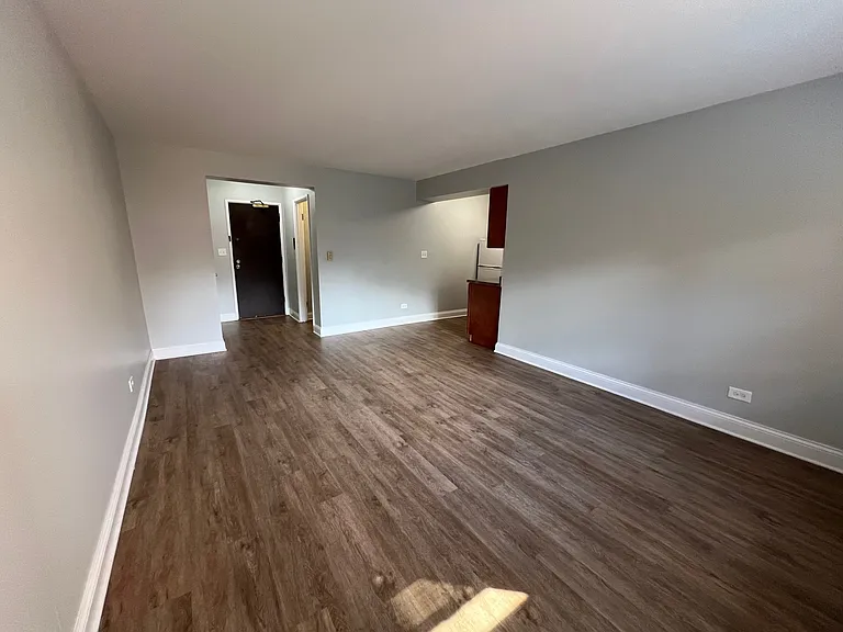 6000 N Sheridan Rd — Photo 2