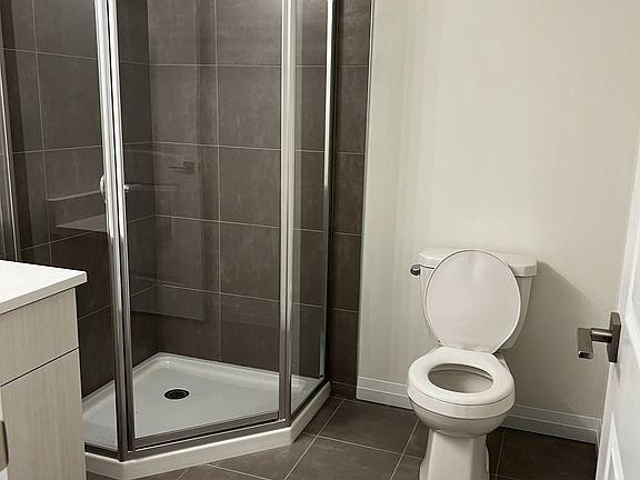 5th image of 720 Grey St #56