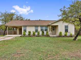 102 Miranda, Johnson City, TX 78636