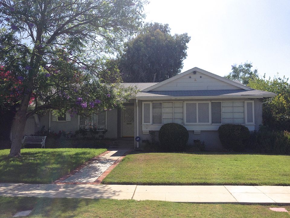 1st image of 6928 Woodlake Ave