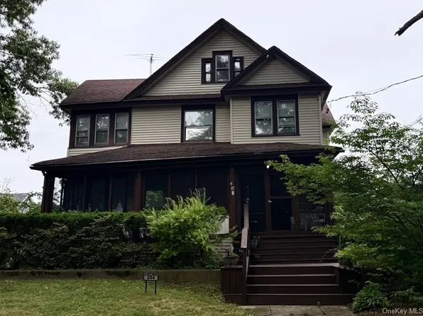 254 Hempstead Avenue, Rockville Centre, NY 11570