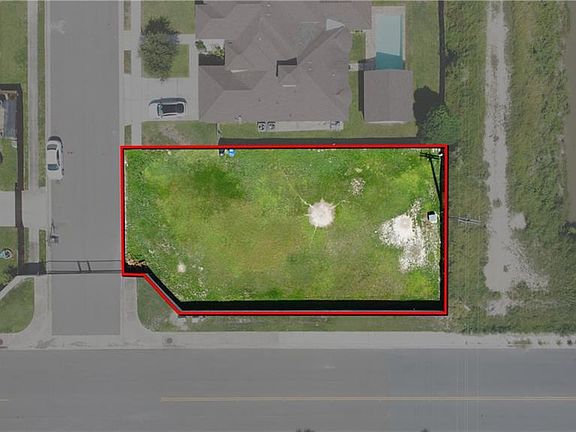 2nd image of 3800 Country Meadows Dr