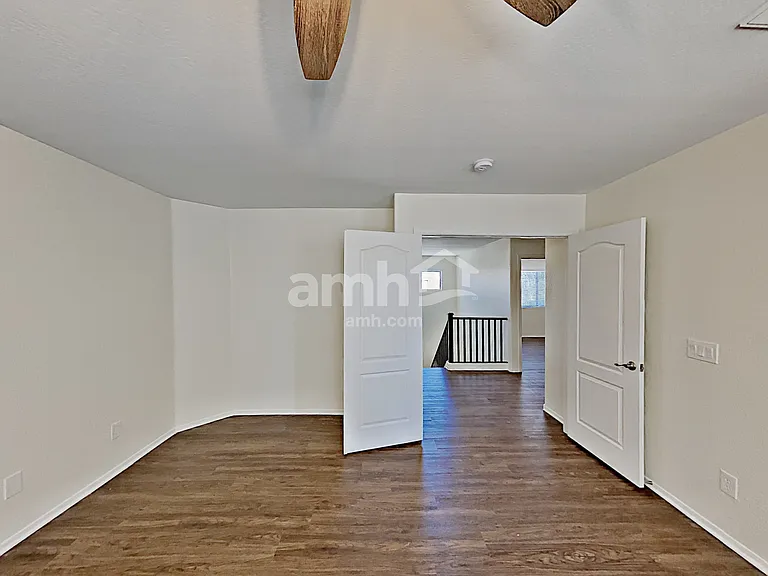 276 S 165th Dr — Photo 10