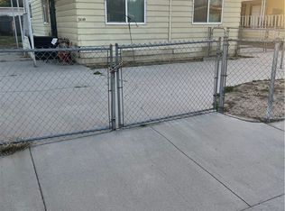 2849 W Walnut St, Rialto, CA 92376