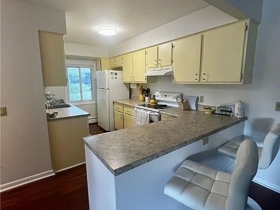 3rd image of 400 Narragansett Pkwy APT Wa11