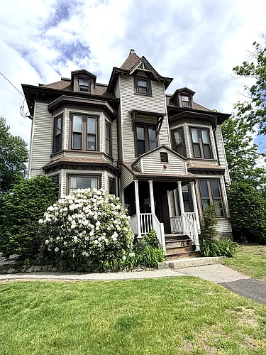 36 Pond St #1 Photo 1
