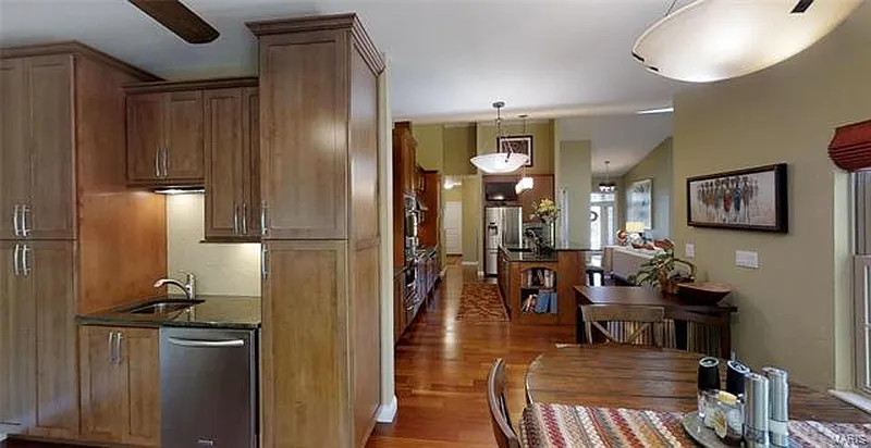 Thumbnail 11
