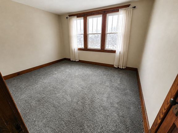 3rd image of 3018 Christopher Ave Floor 2
