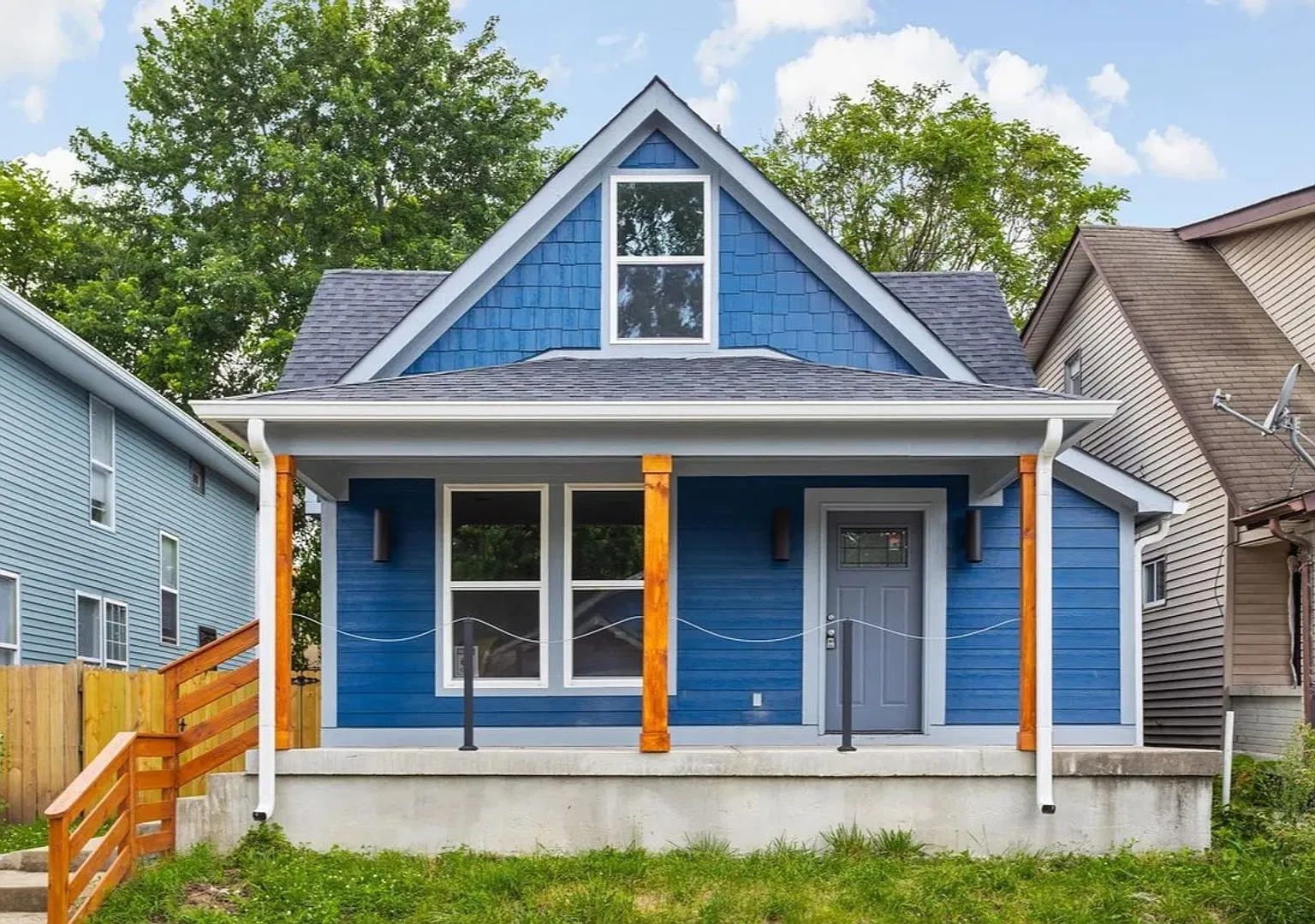 Sophisticated 4 Bed, 2.5 Bath Home in Indy, Pets Welcome! — Photo 1