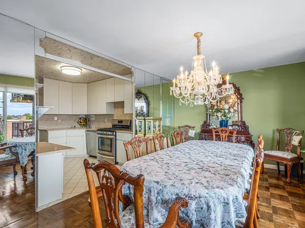 166-25 Powell Cove Boulevard image 16 of 35